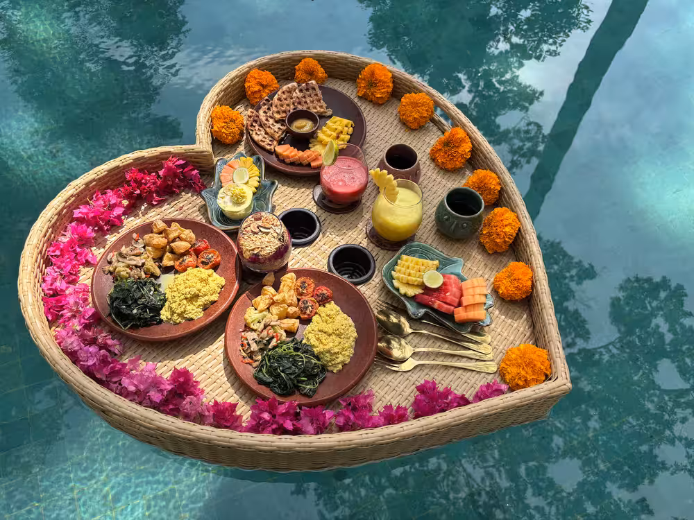 Complimentary floating breakfast